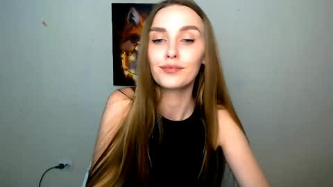 Snapshot of miss_angelina_ chatting on 05/29/26, 06:11 Angelina online show from 05/29/26, 06:11