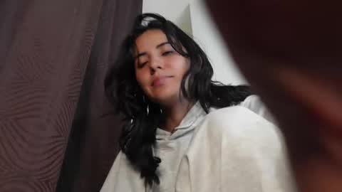 miss_ann_1 online show from 12/22/25, 01:35