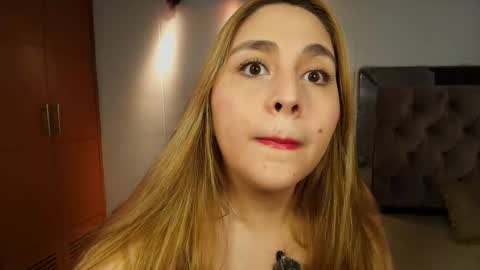 Anny online show from 01/07/26, 01:41