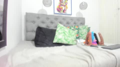 miss_big_ass21 online show from 03/10/25, 01:01