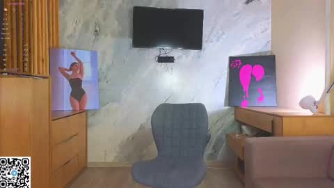 Sandy online show from 11/30/25, 12:36