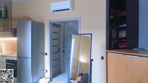 Sandy online show from 04/21/26, 02:51