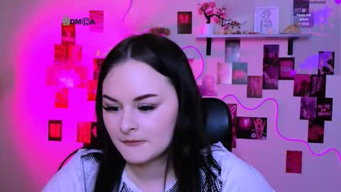 miss_courtney online show from 03/18/26, 09:34