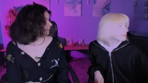 miss_courtney online show from 04/23/26, 08:46