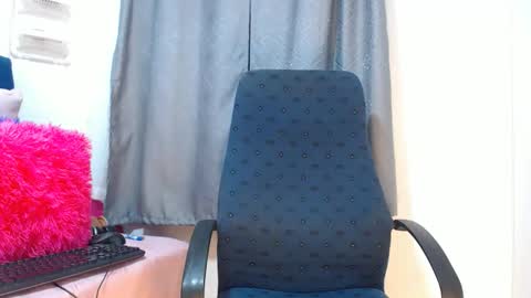 miss_cuteface online show from 10/18/25, 09:26