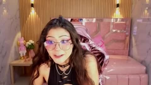 Snapshot of miss_devil_s chatting on 01/08/26, 03:09 miss_devil_s online show from 01/08/26, 03:09