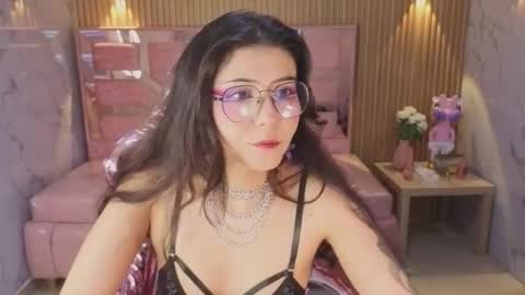 Snapshot of miss_devil_s chatting on 01/14/26, 03:01 miss_devil_s online show from 01/14/26, 03:01
