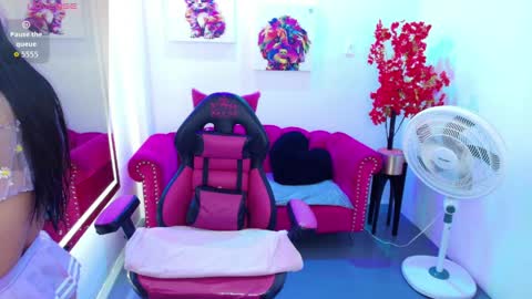 Melanie online show from 04/08/26, 12:27