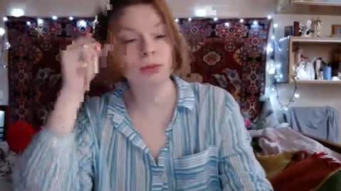 Elis online show from 02/14/25, 12:14