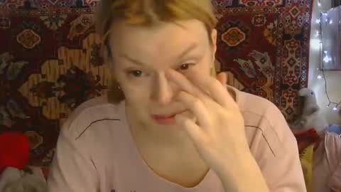 Snapshot of miss_elistia_ chatting on 01/13/26, 12:32 Elis online show from 01/13/26, 12:32