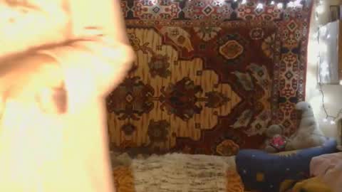 Snapshot of miss_elistia_ chatting on 01/14/26, 04:45 Elis online show from 01/14/26, 04:45