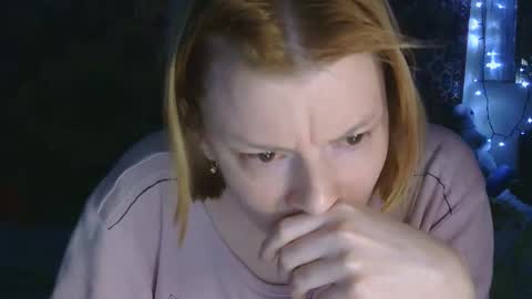 Snapshot of miss_elistia_ chatting on 02/16/26, 03:30 Elis online show from 02/16/26, 03:30