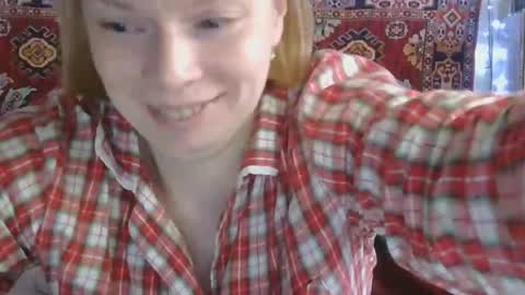 Snapshot of miss_elistia_ chatting on 02/23/26, 10:34 Elis online show from 02/23/26, 10:34