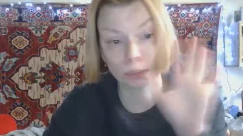 Elis online show from 04/22/26, 11:12