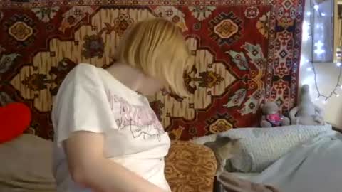 Elis online show from 07/16/26, 11:27