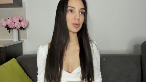 Emily online show from 12/25/24, 01:41