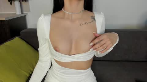 Emily online show from 12/25/24, 09:54