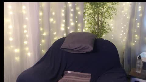 Miss EVA  Email misseva123xxx online show from 04/05/26, 03:36