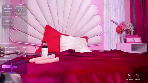 miss_evans_ online show from 10/25/25, 10:15