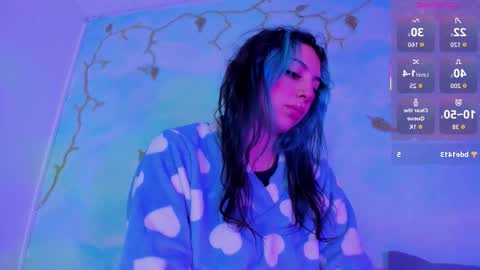 miss_evans_ online show from 11/06/25, 08:37