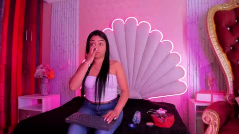 miss_evans_ online show from 04/01/26, 03:20