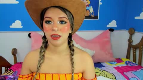 Evoleth online show from 10/31/25, 11:00