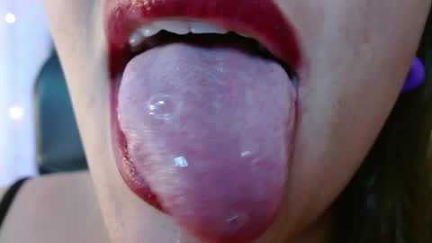 Miss Evoleth online show from 04/10/26, 11:31