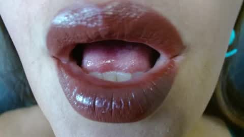 Miss Evoleth online show from 04/21/26, 09:28