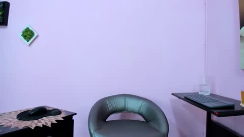 Monica Patricia online show from 09/16/25, 11:33