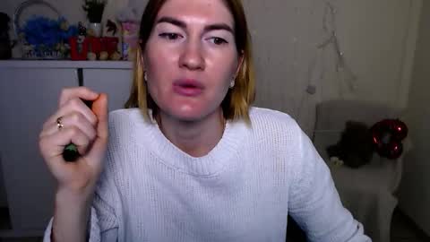 Hellen online show from 12/01/25, 10:53