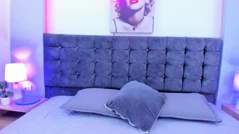 miss_horney online show from 12/22/25, 07:33