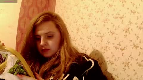 Snapshot of miss_iriss chatting on 04/26/26, 07:00 Miss Iriss online show from 04/26/26, 07:00