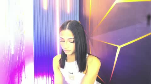 Snapshot of miss_isa19 chatting on 05/14/26, 03:19 miss_isa19 online show from 05/14/26, 03:19