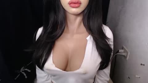 Lyn online show from 03/18/26, 03:04