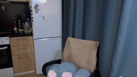 Snapshot of miss_jess_rabbit chatting on 12/03/25, 02:04 Jess online show from 12/03/25, 02:04