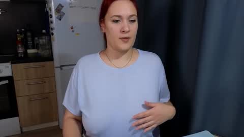 Snapshot of miss_jess_rabbit chatting on 12/16/25, 12:21 Jess online show from 12/16/25, 12:21