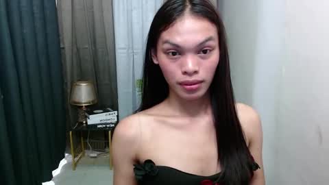Snapshot of miss_jhes chatting on 01/18/26, 12:25 Jhes online show from 01/18/26, 12:25