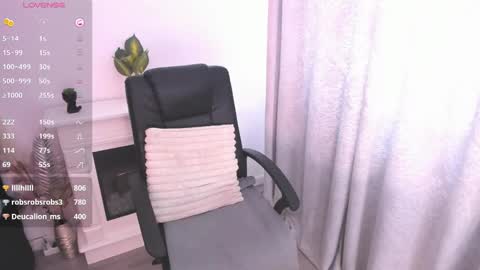 Snapshot of miss_jollie chatting on 03/08/25, 12:52 miss_jollie online show from 03/08/25, 12:52