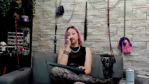 Snapshot of miss_kaz chatting on 07/28/26, 12:18 Kaz online show from 07/28/26, 12:18