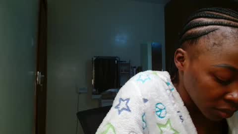 Miss Kiarrafit online show from 12/13/24, 08:51