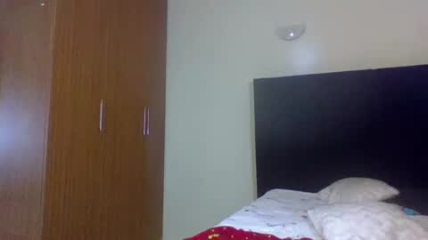 Miss Kiarrafit online show from 10/31/25, 12:44