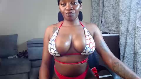 Snapshot of miss_kiiki chatting on 02/11/25, 07:54 miss_kiiki online show from 02/11/25, 07:54