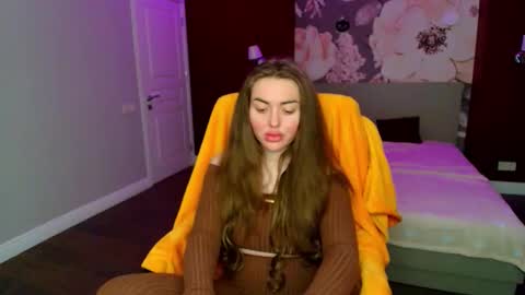 Snapshot of miss_kiten chatting on 05/09/26, 01:22 miss_kiten online show from 05/09/26, 01:22