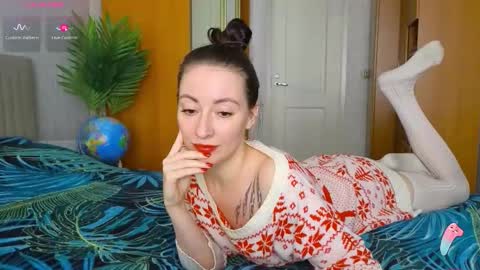 Snapshot of miss_leee chatting on 09/26/25, 09:57 Laura online show from 09/26/25, 09:57