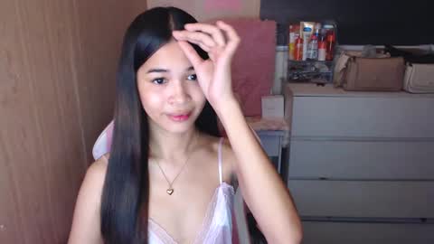 Snapshot of miss_lei18 chatting on 03/06/25, 04:19 leii online show from 03/06/25, 04:19
