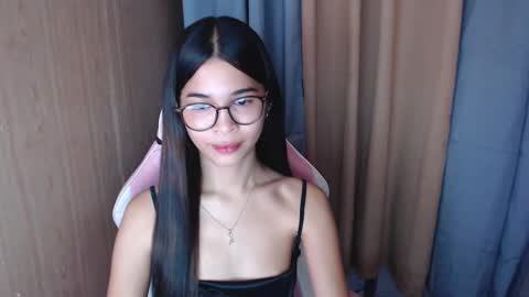 Snapshot of miss_lei18 chatting on 03/10/25, 04:28 leii online show from 03/10/25, 04:28