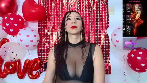 Snapshot of miss_leylaa chatting on 02/14/25, 04:09 leyla online show from 02/14/25, 04:09