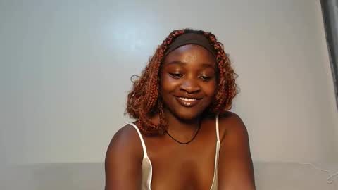 Snapshot of miss_lofti chatting on 10/31/25, 09:43 Lofti online show from 10/31/25, 09:43