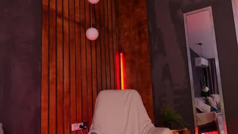 miss_m online show from 05/26/26, 08:05