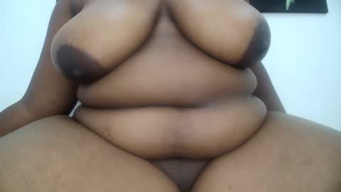 Snapshot of miss_m205 chatting on 01/07/25, 10:01 miss_m205 online show from 01/07/25, 10:01